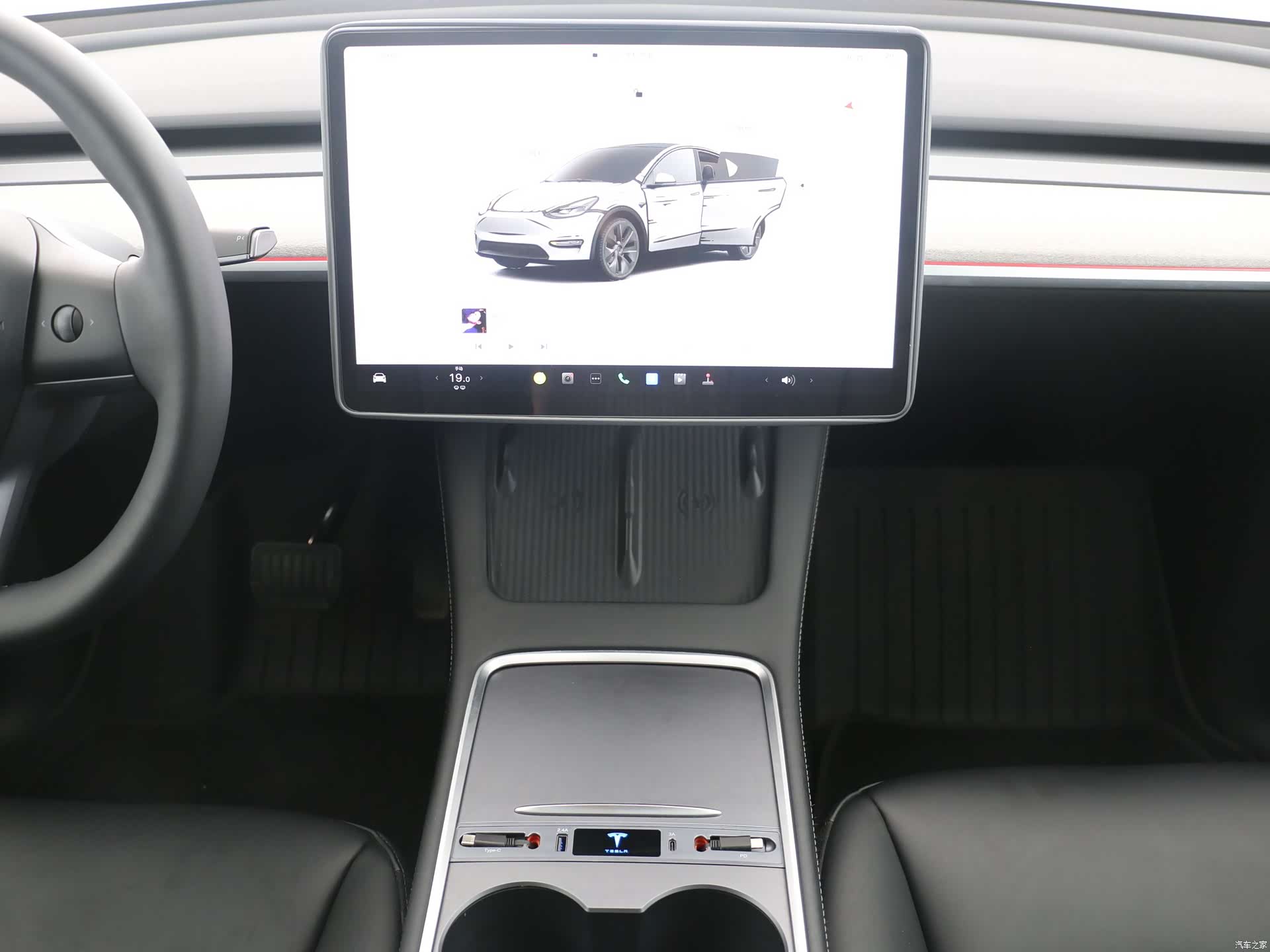 Tesla Model Y, 2024 7