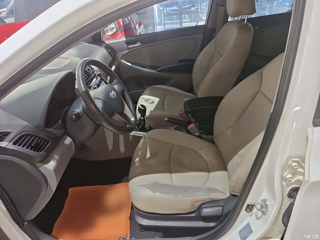 Hyundai GLS, 2016 15