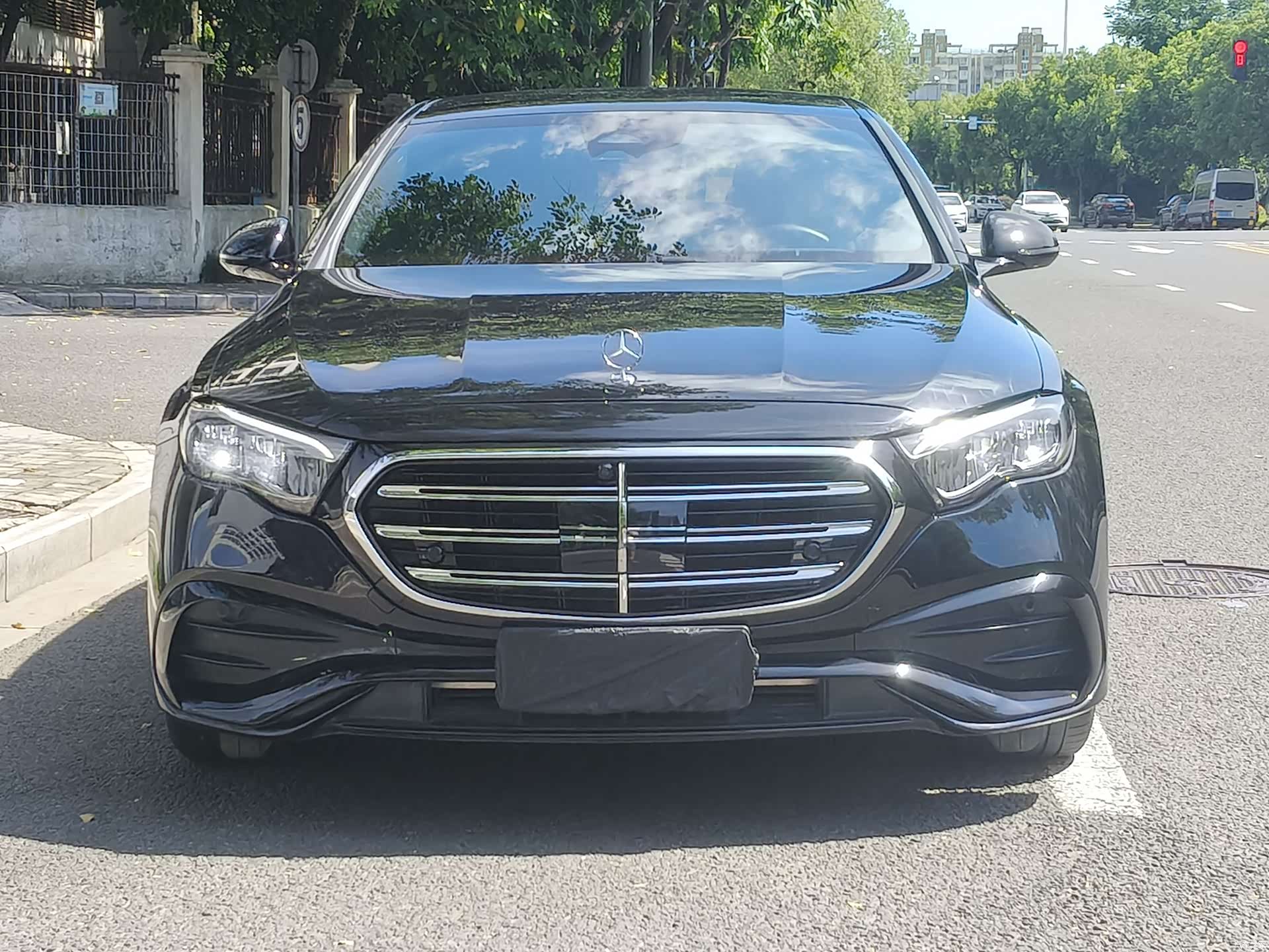 Mercedes-Benz E-Class, 2025 2