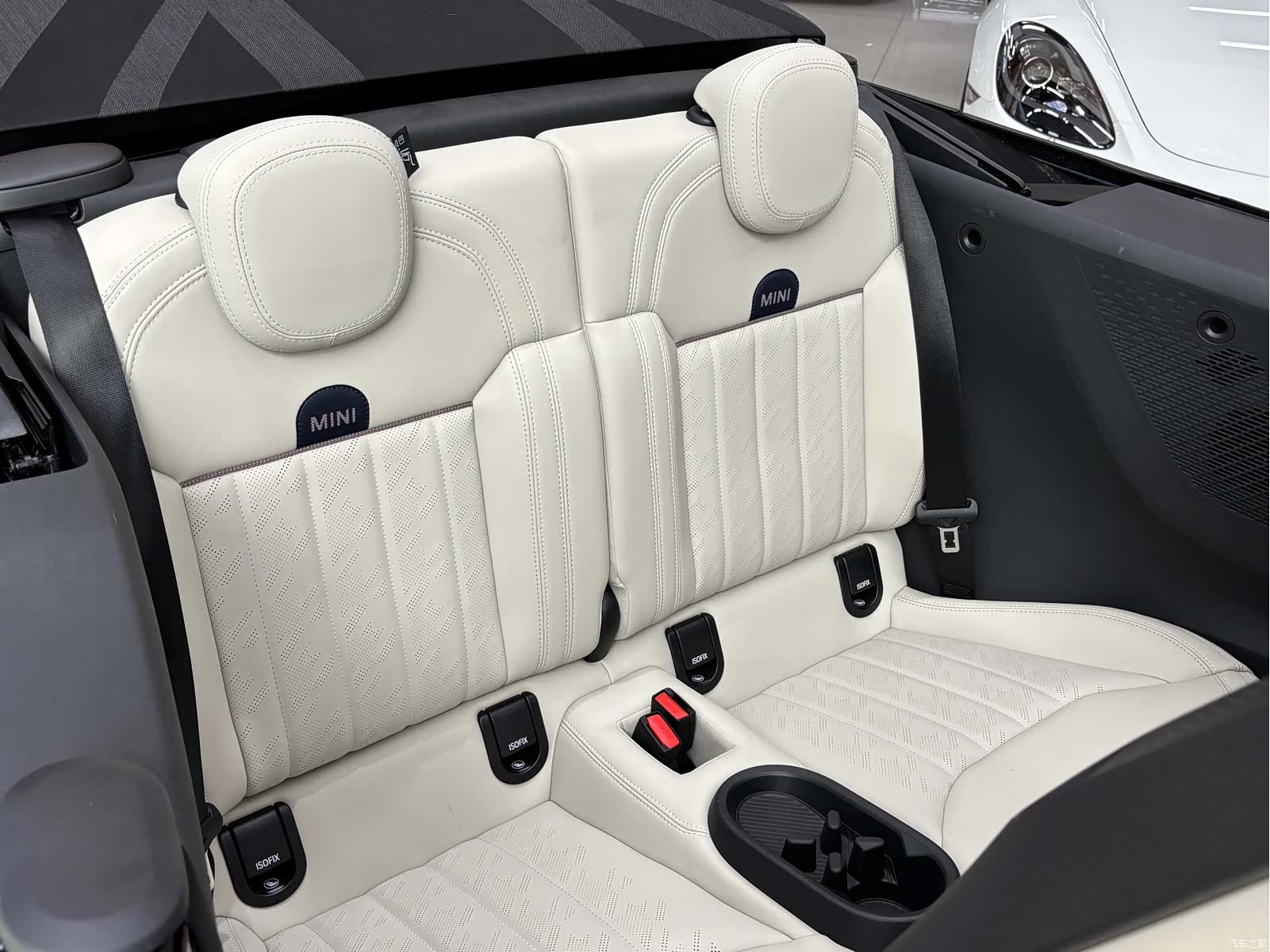 Mini Cooper, 2025 12