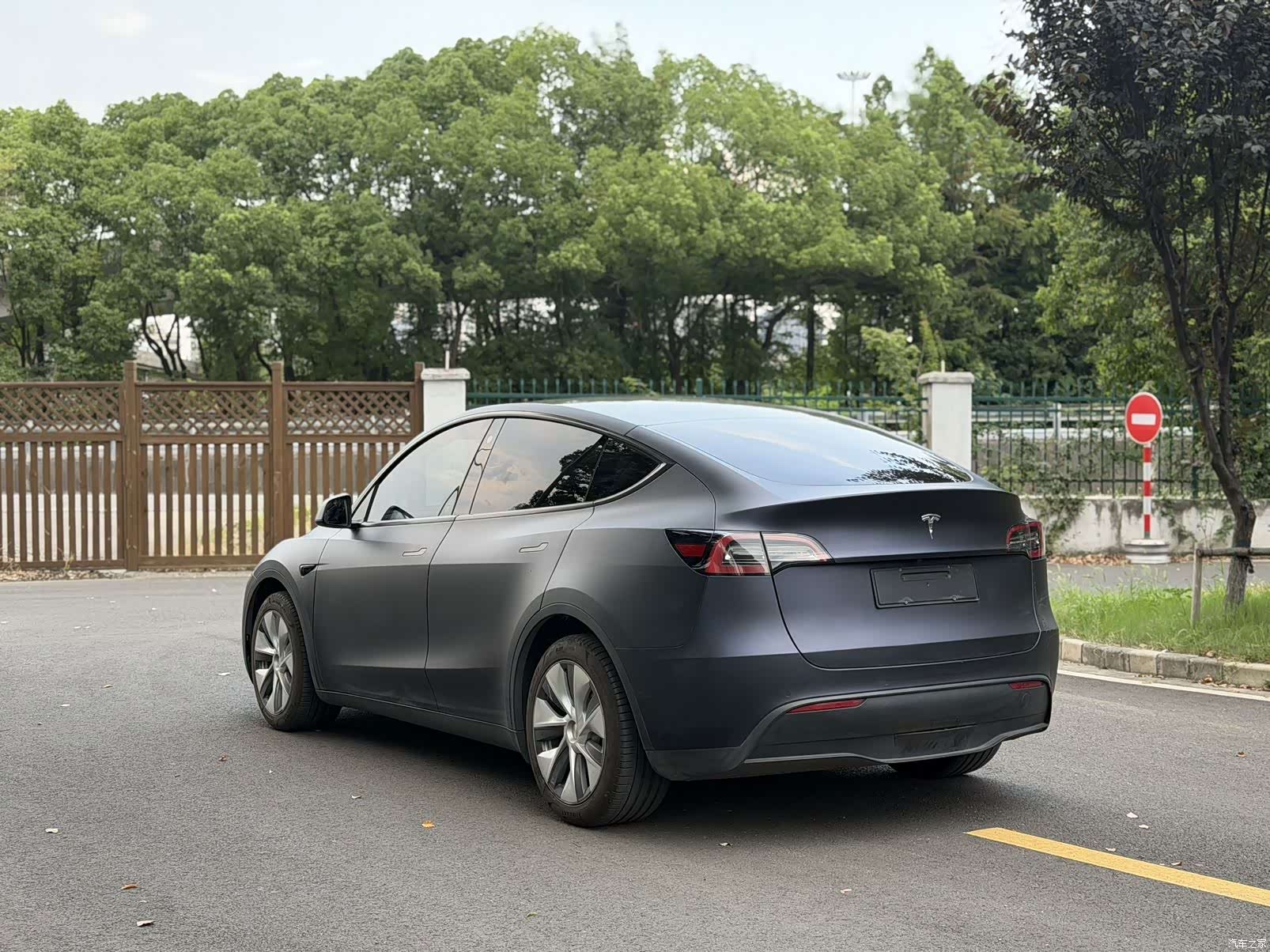 Tesla Model Y, 2022 7