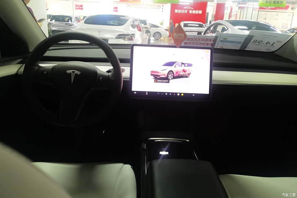 Tesla Model Y, 2022 12