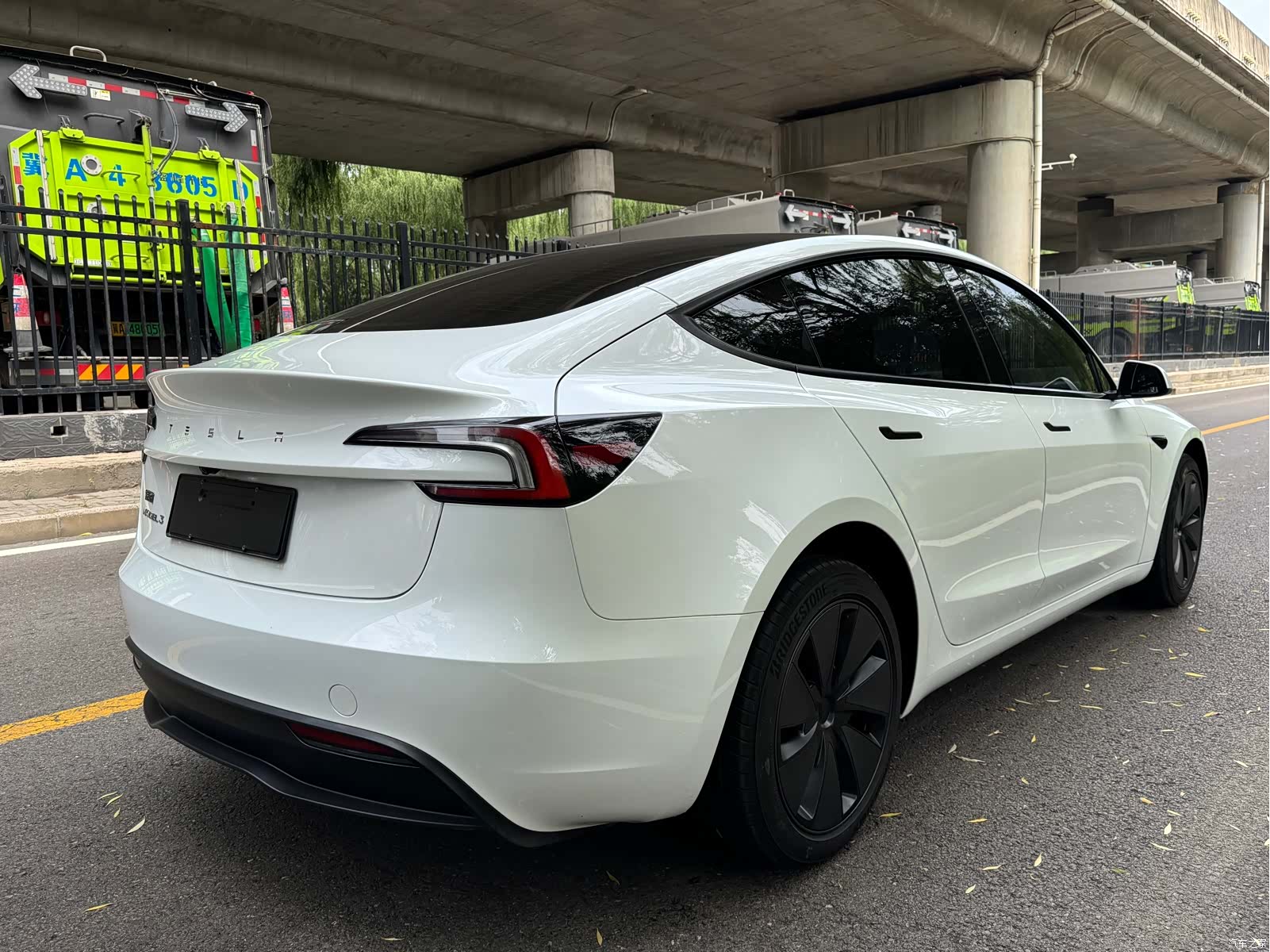 Tesla Model 3, 2025 19