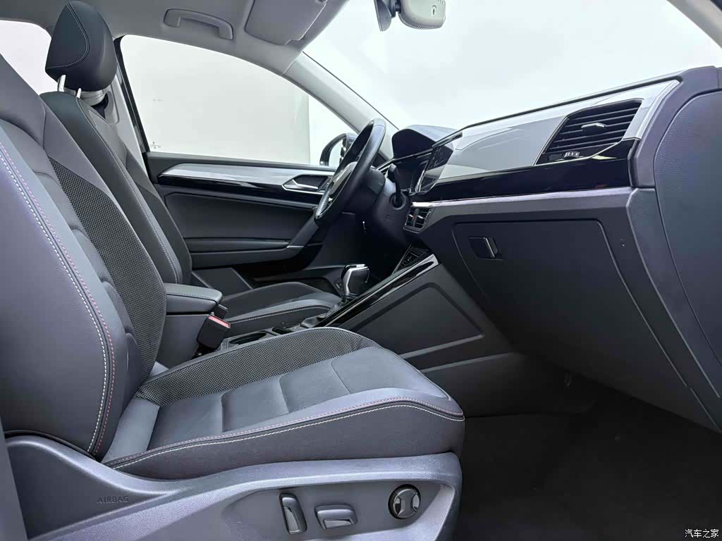 Volkswagen Tayron, 2021 18