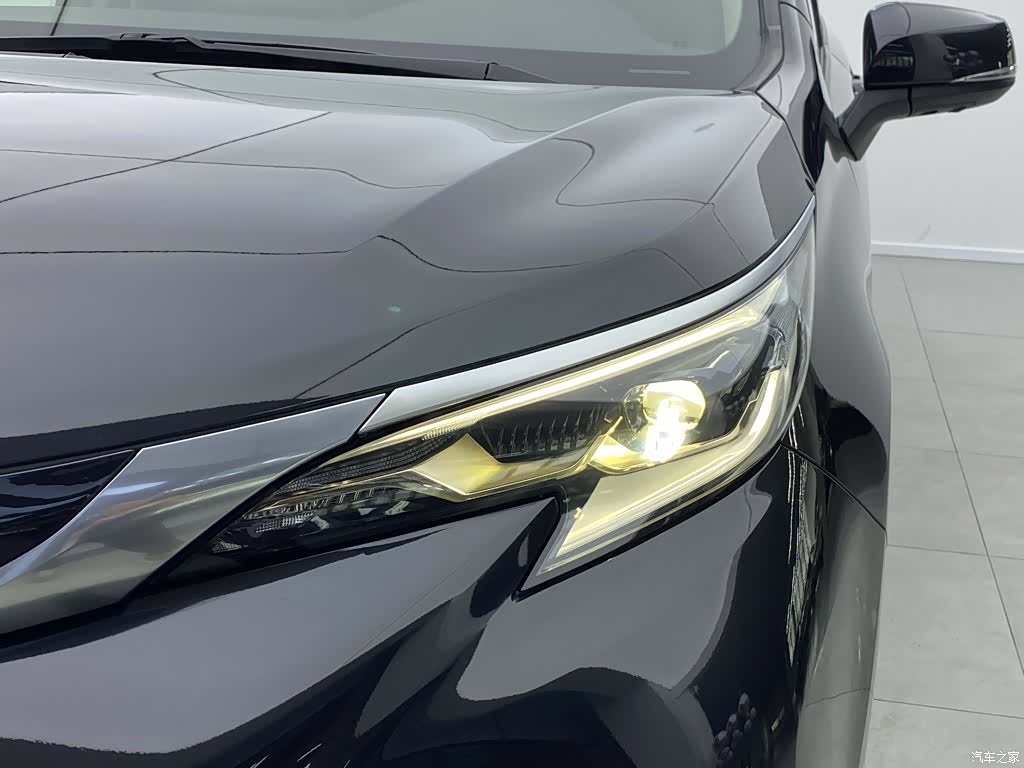 Toyota Granvia, 2024 31