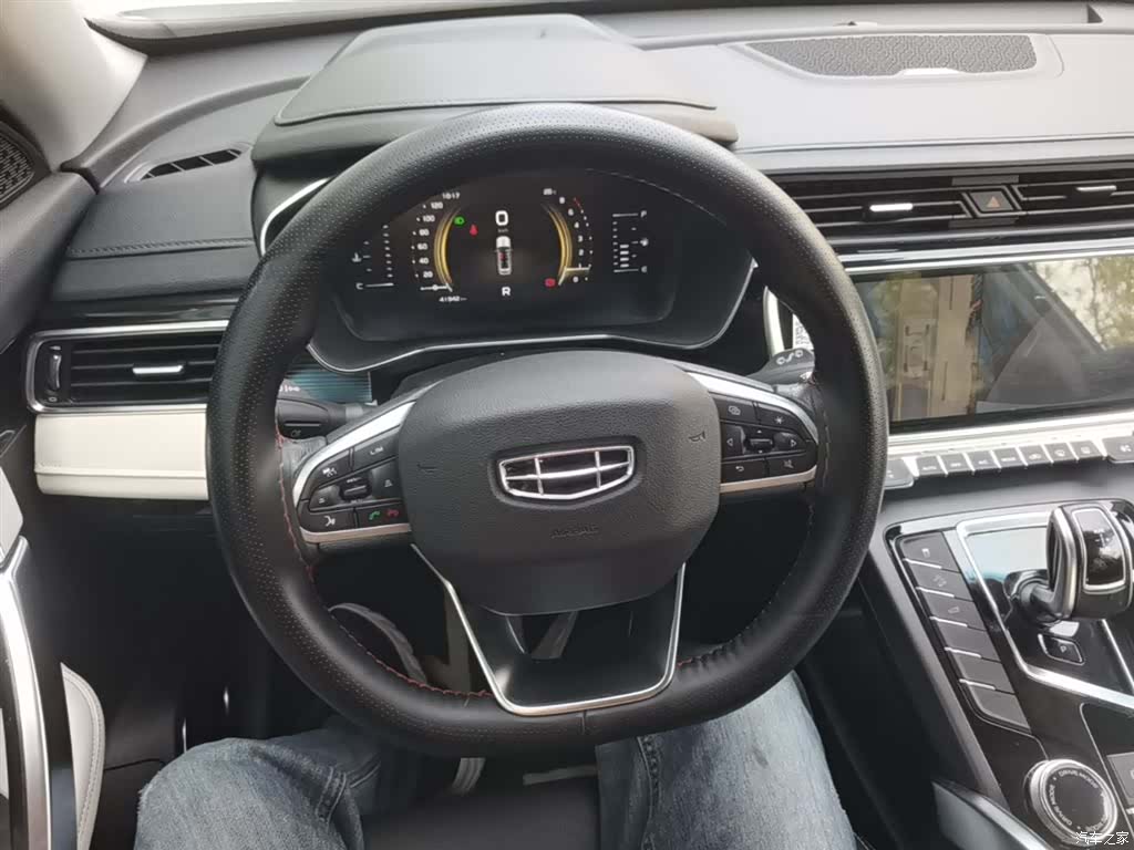 Geely Boyue, 2022 11