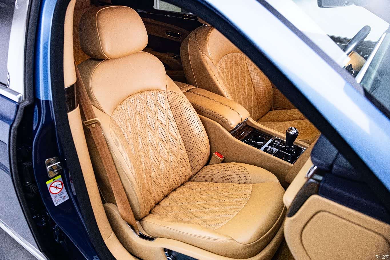 Bentley Mulsanne, 2017 16