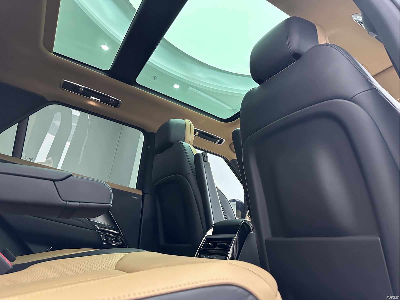 Land Rover Range Rover, 2024 15