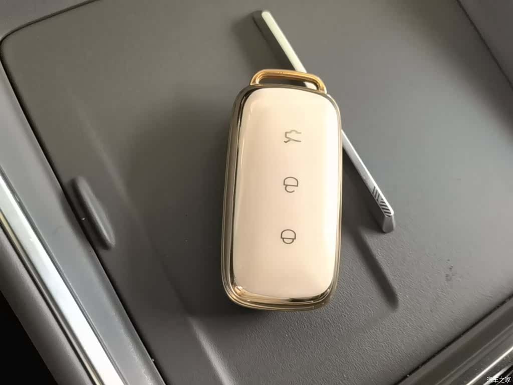 Geely Galaxy L6, 2025 9