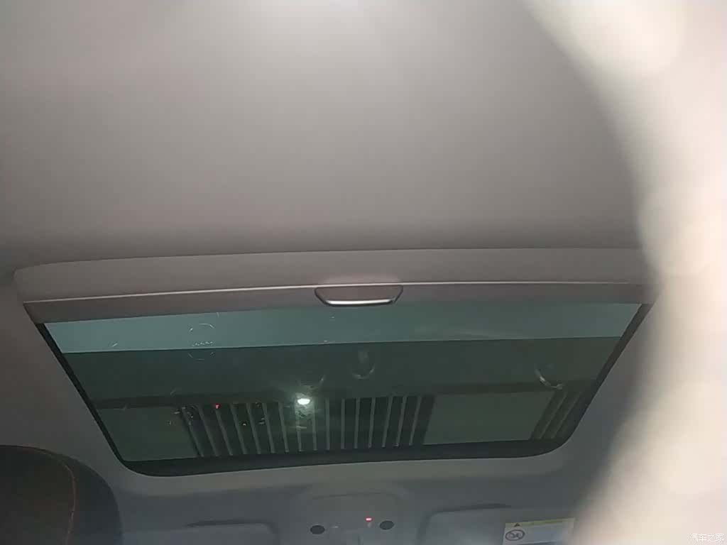 Audi Q2L, 2023 18