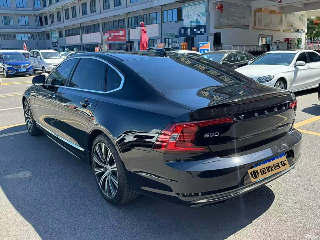 Volvo S90, 2022 3