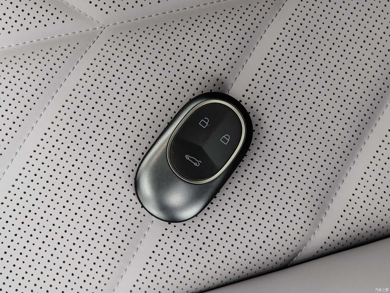 NIO ET5, 2025 11