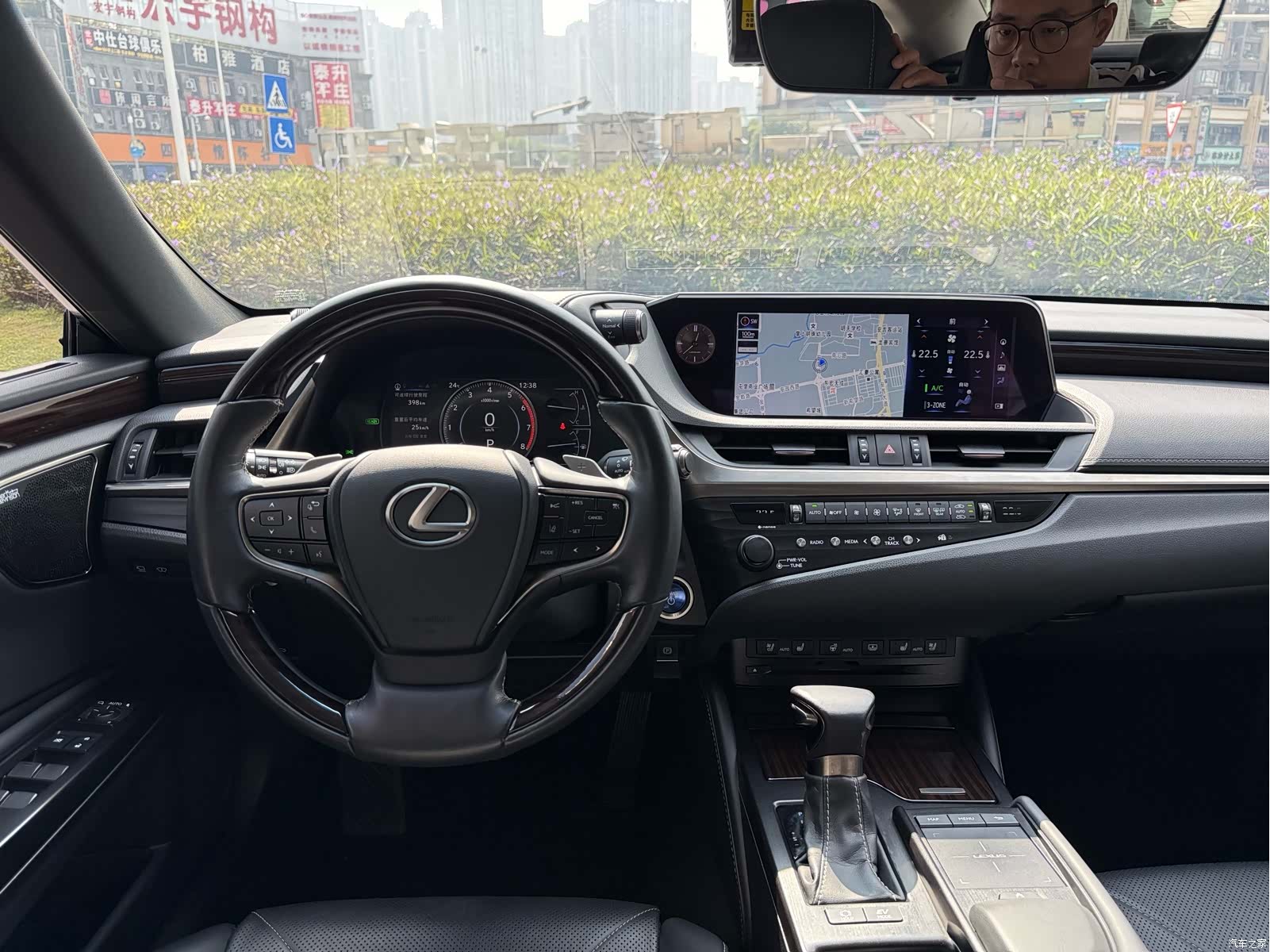 Lexus ES, 2019 11