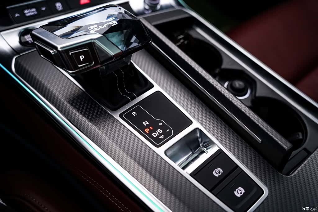 Audi A7L, 2025 21