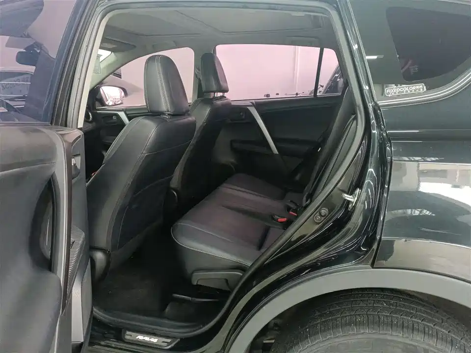 Toyota RAV4 Rongfang