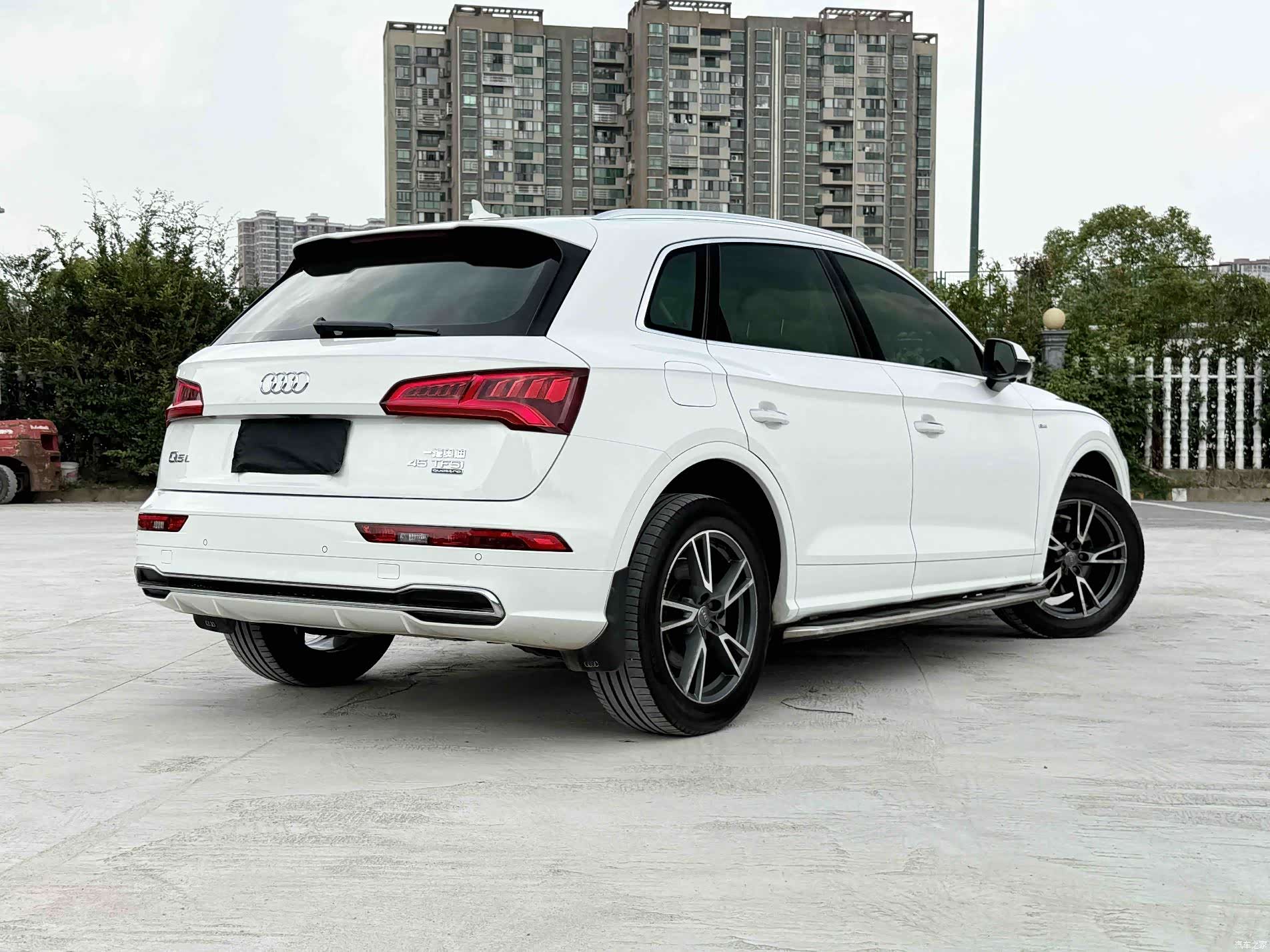 Audi Q5L, 2019 6