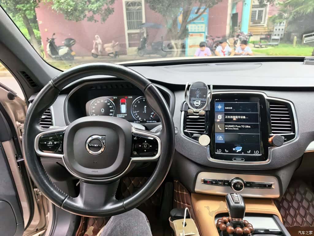 Volvo XC90, 2017 11