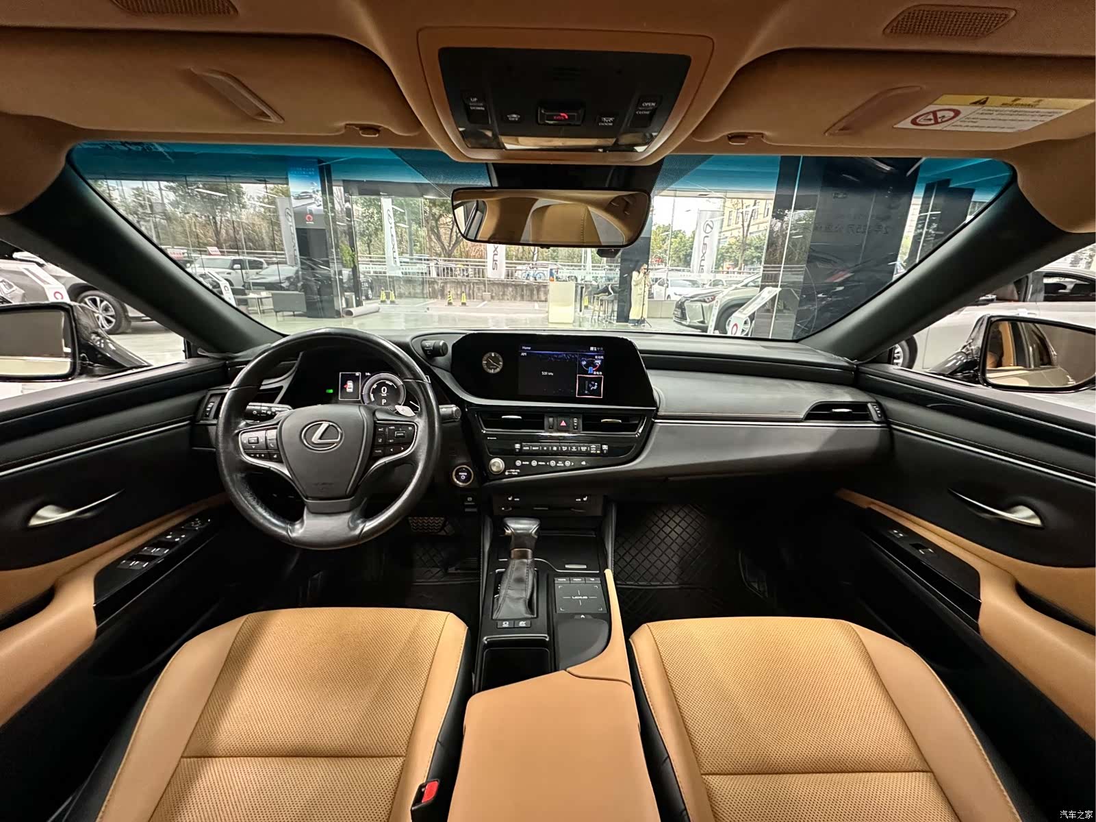 Lexus ES, 2022 12