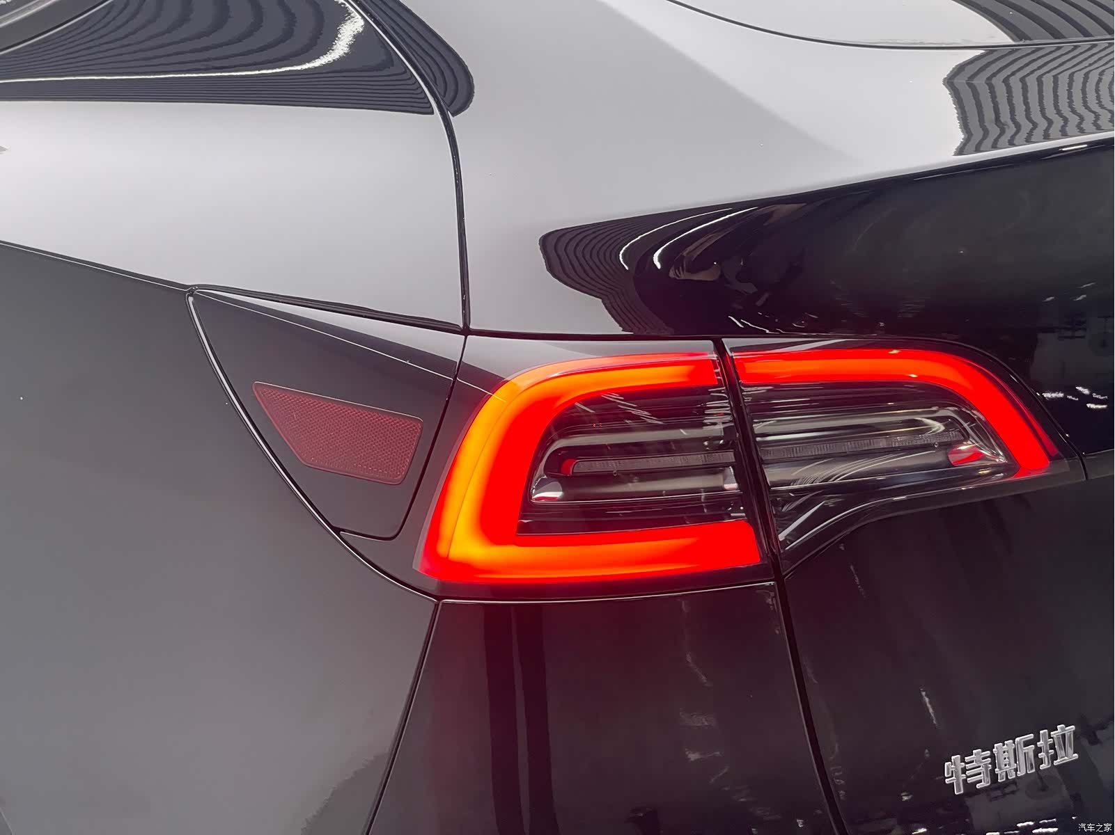 Tesla Model Y, 2023 20