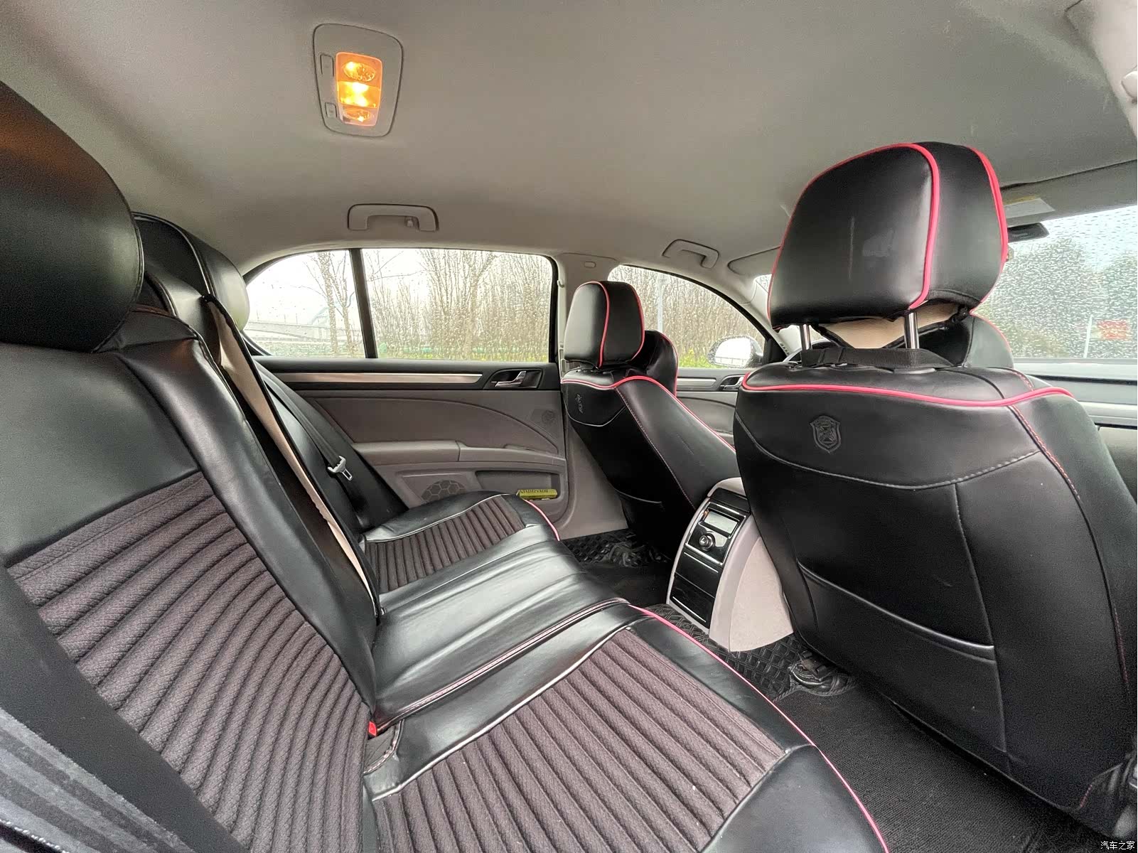 Skoda Superb, 2015 11