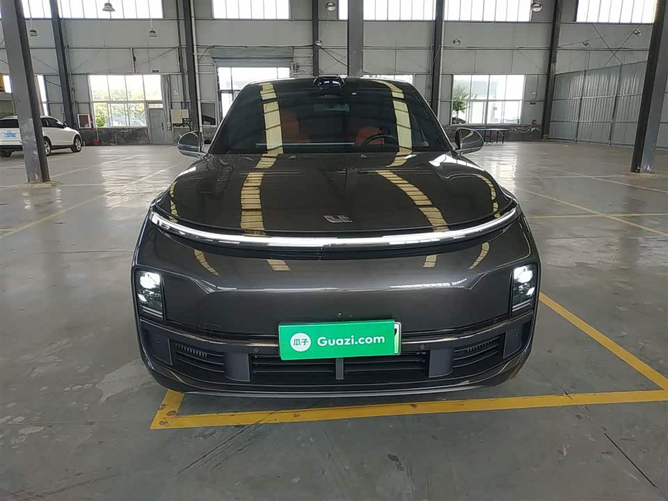 Li Auto Ideal L8