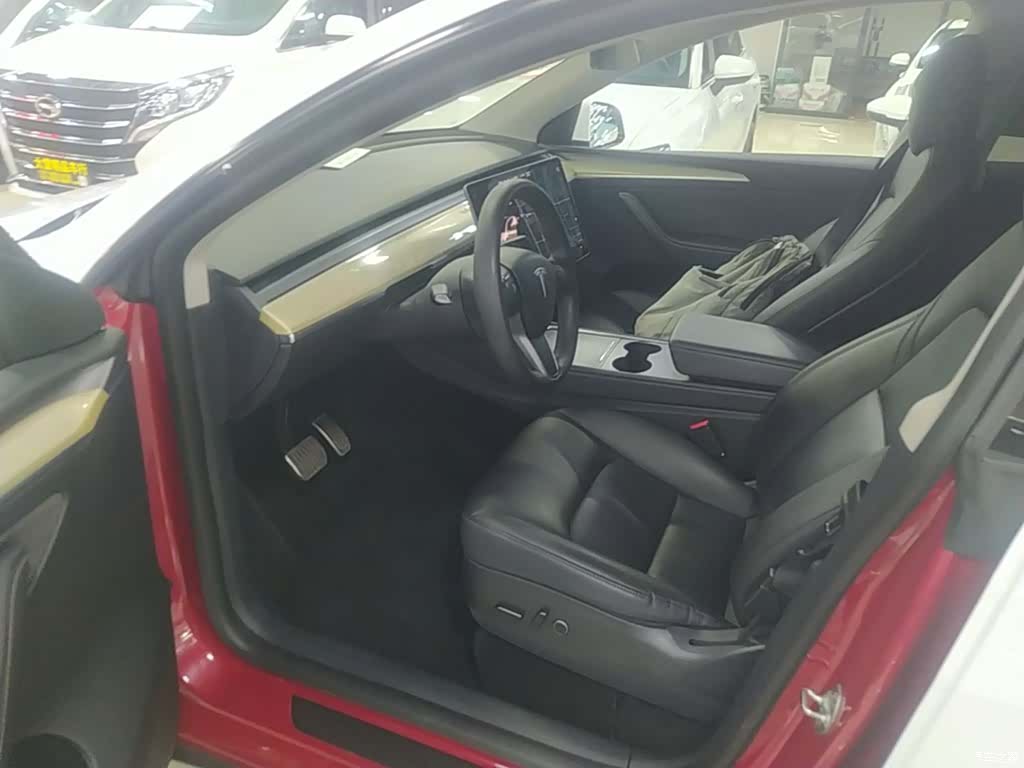 Tesla Model Y, 2021 16