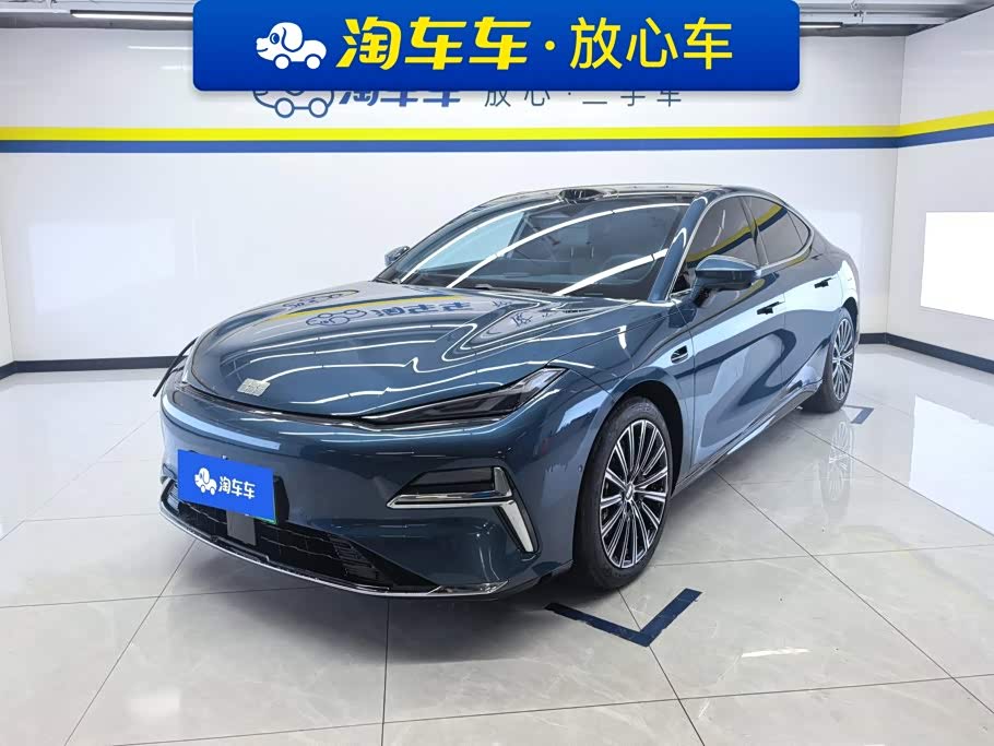 Geely Galaxy Starshine 8