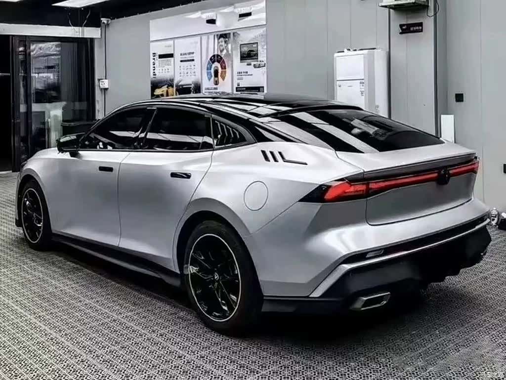 Changan UNI-V, 2023 9