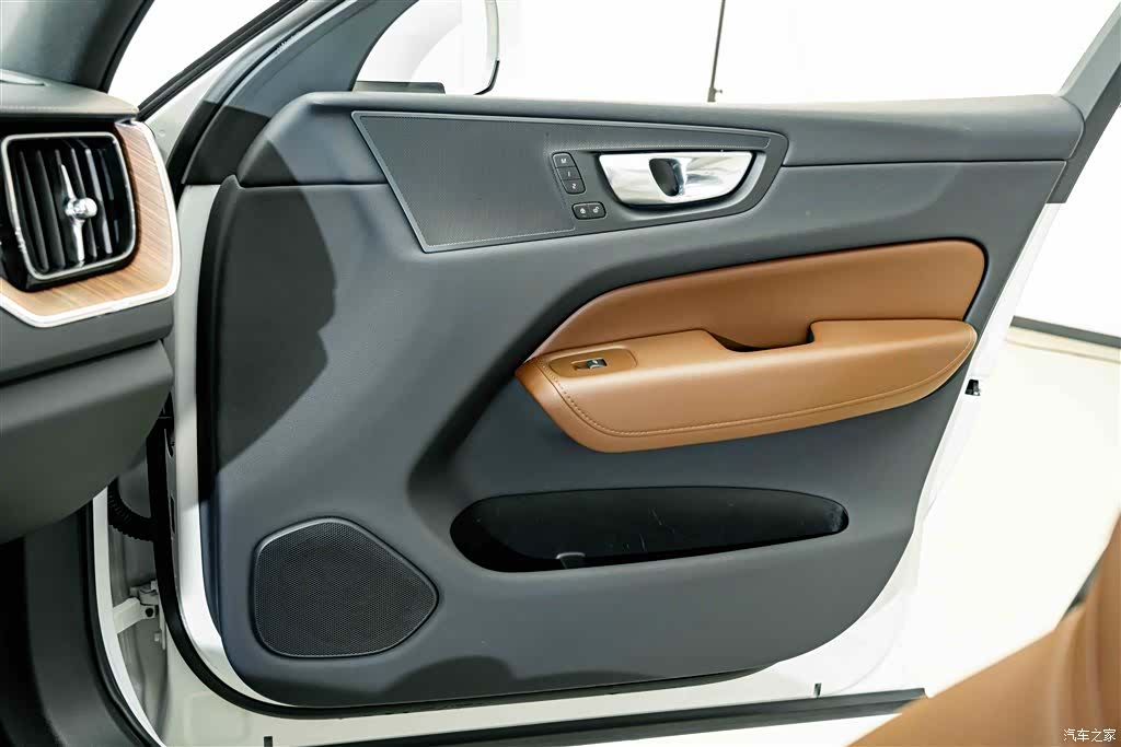 Volvo XC60, 2023 15