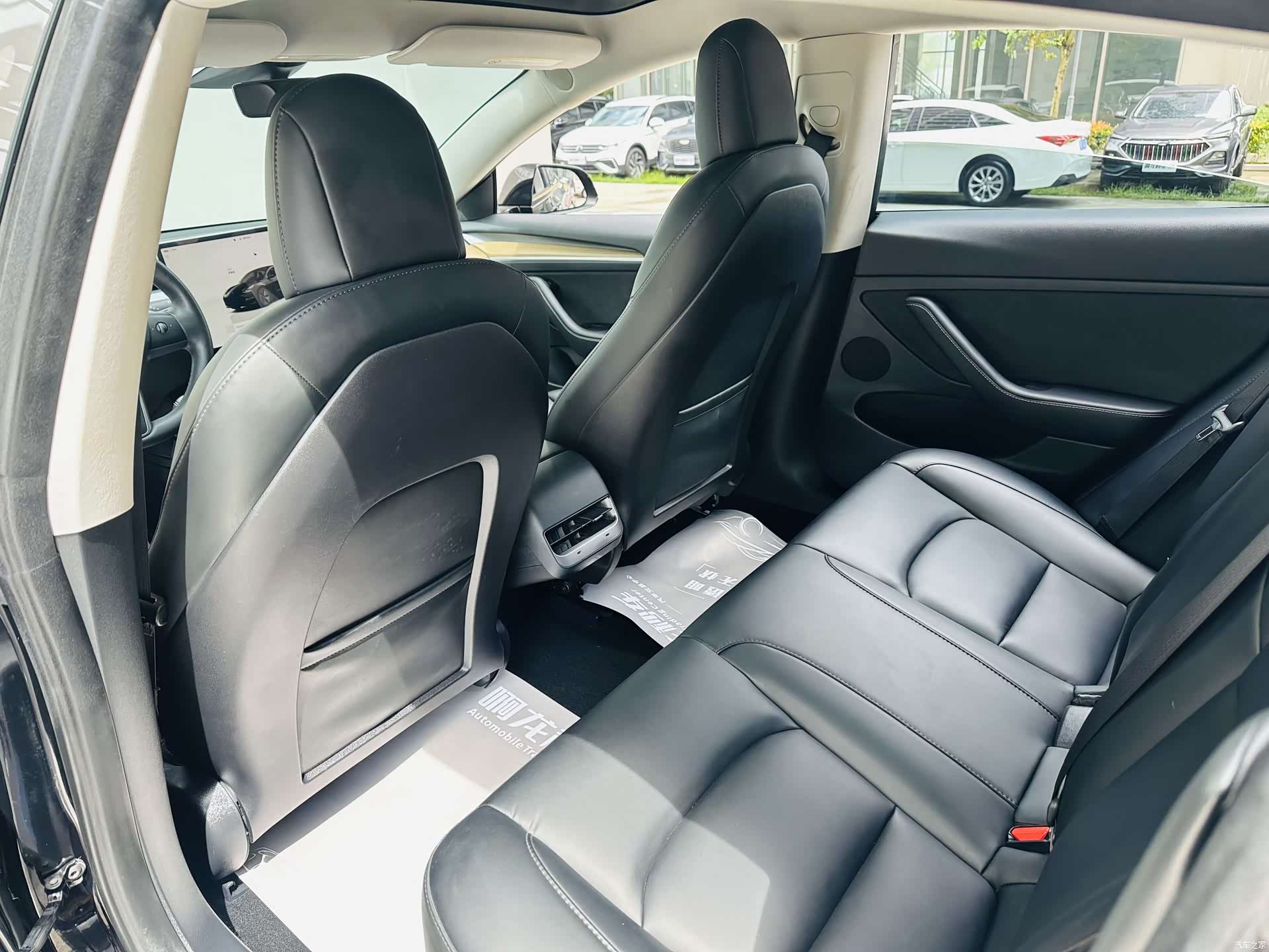 Tesla Model 3, 2023 9