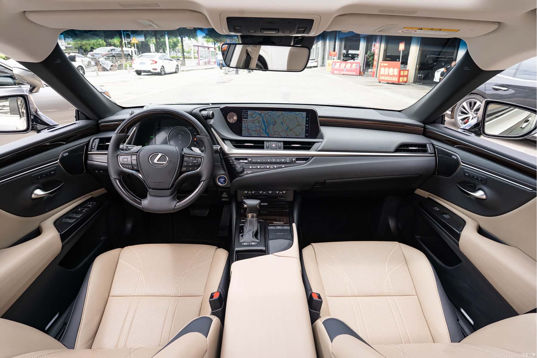 Lexus ES, 2018 13