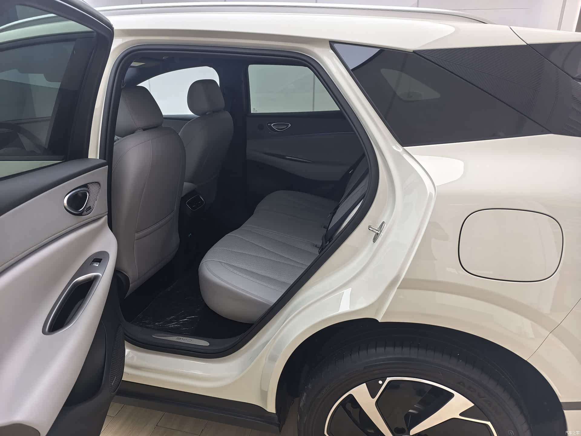 BYD HiAce, 2025 8