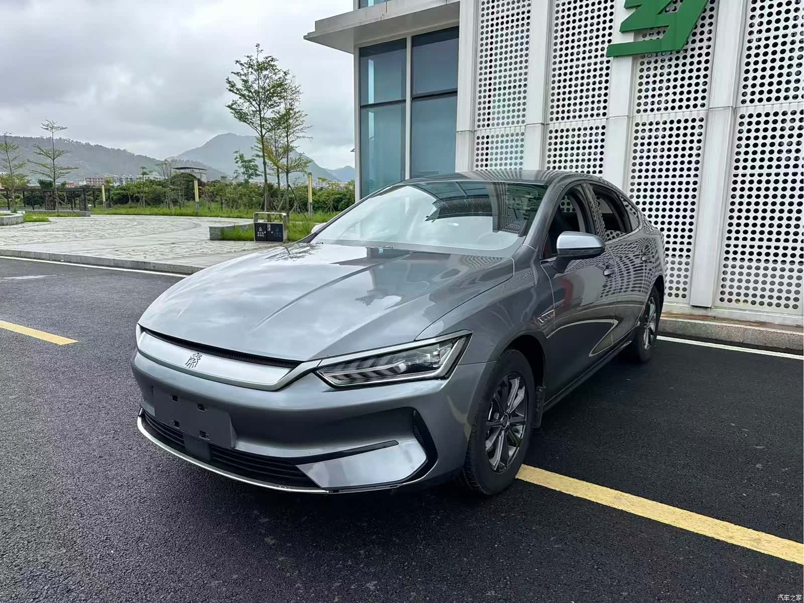 BYD Qin, 2022 20