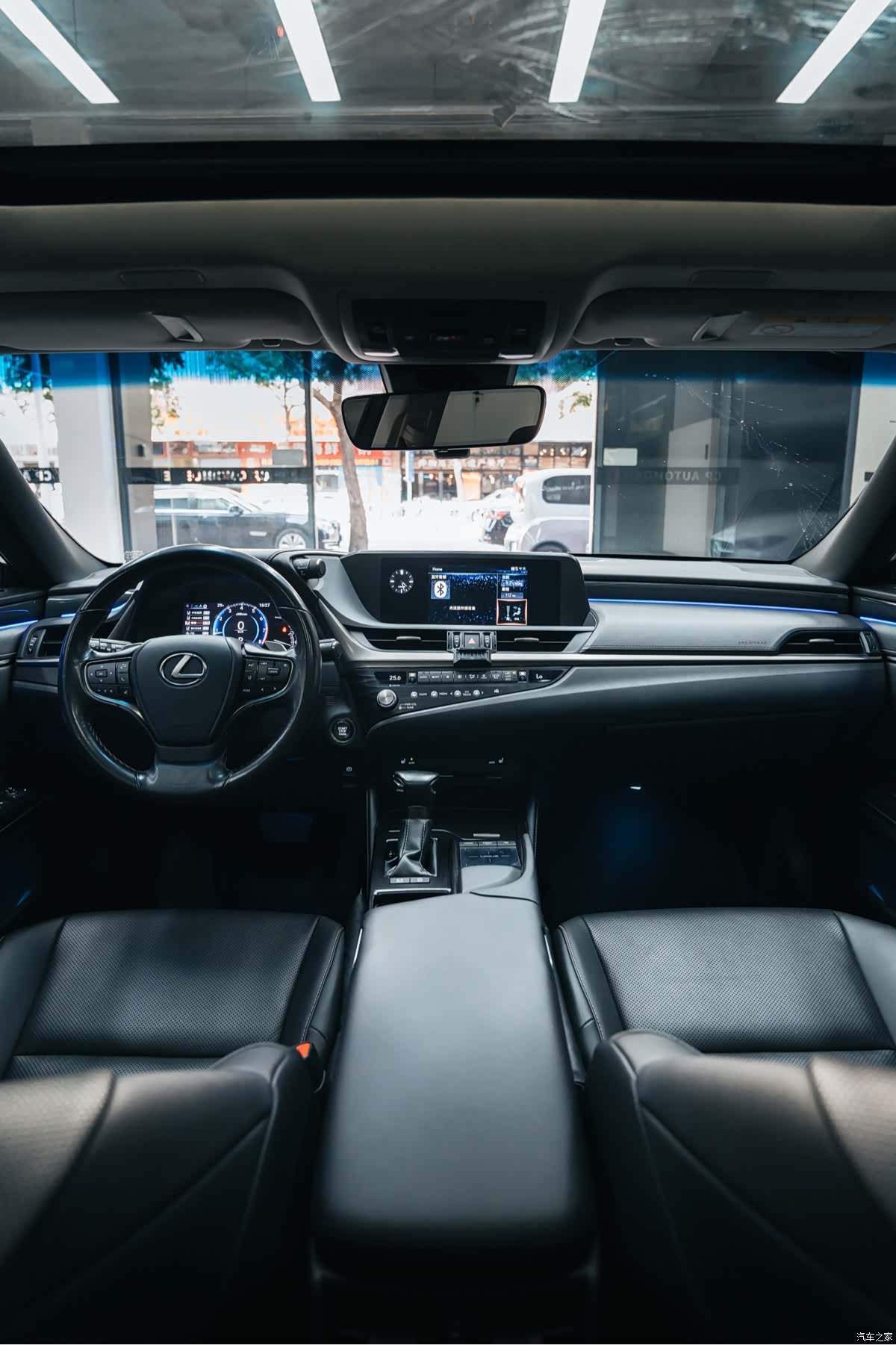 Lexus ES, 2020 14