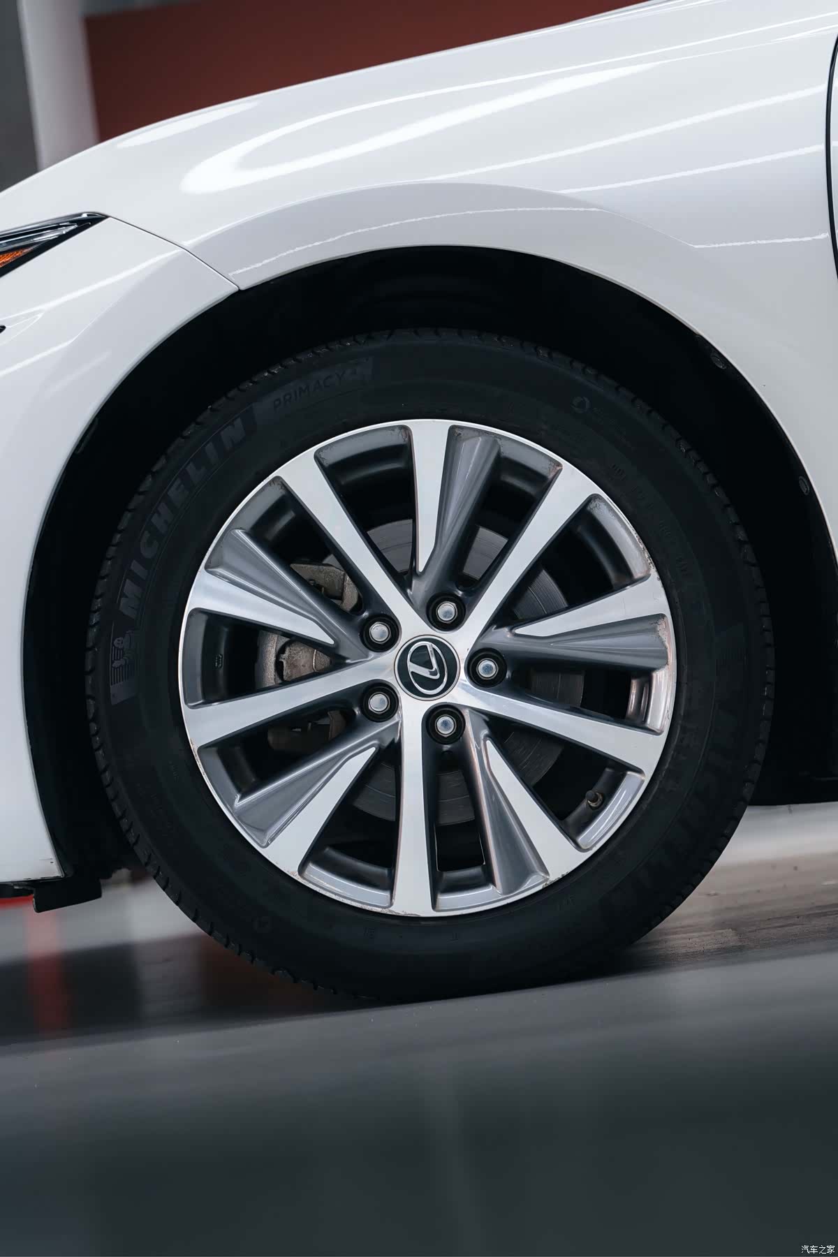 Lexus ES, 2020 24