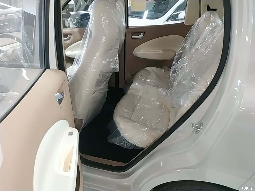Wuling MINIEV, 2026 17