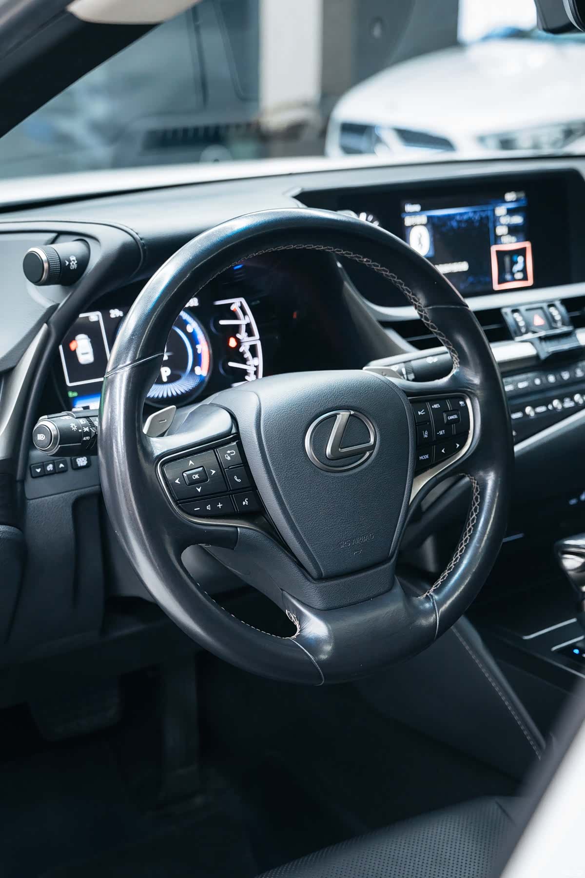 Lexus ES, 2020 16