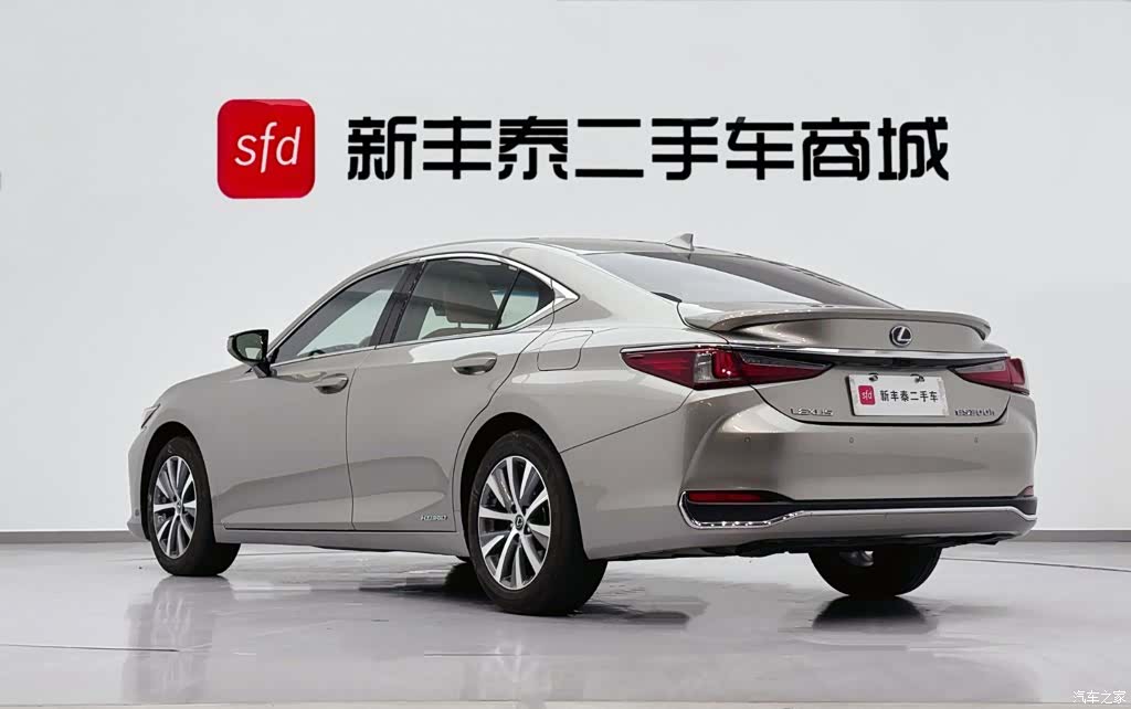 Lexus ES, 2020 6