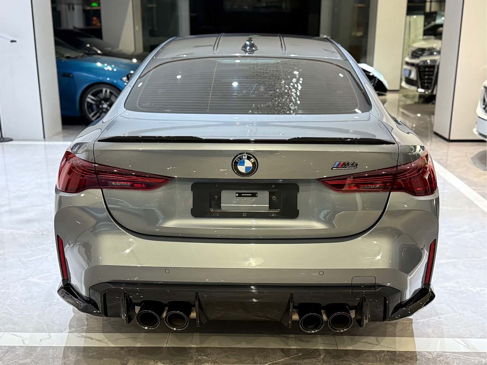 BMW M4, 2025 все фото