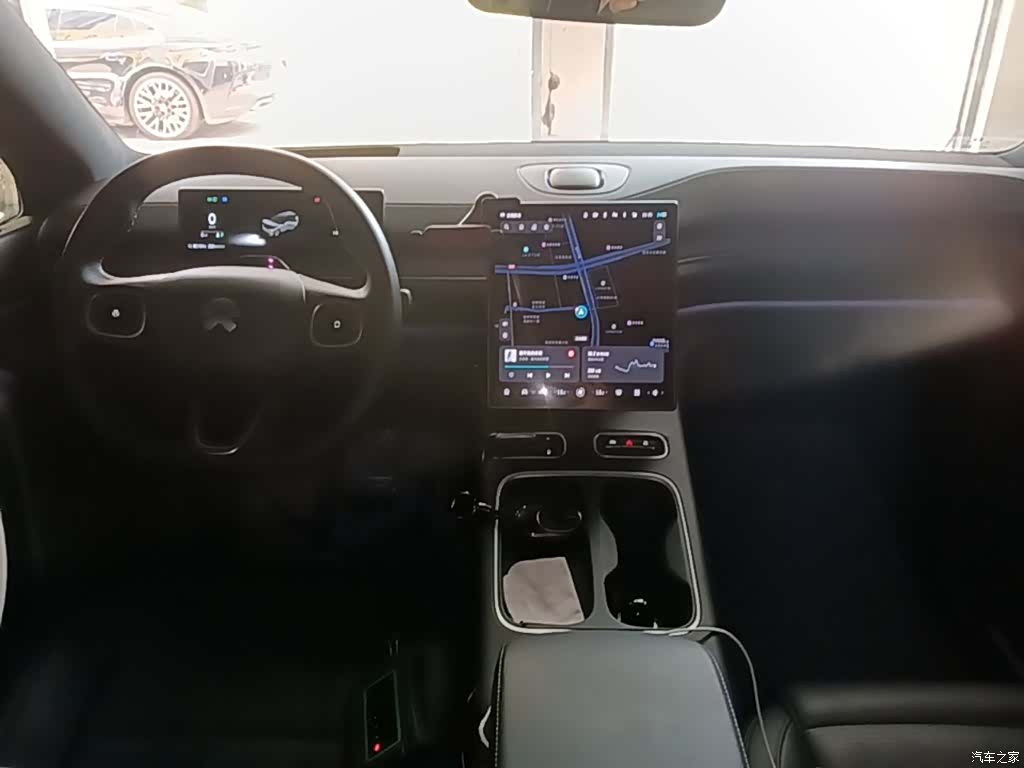 NIO ES6, 2023 10