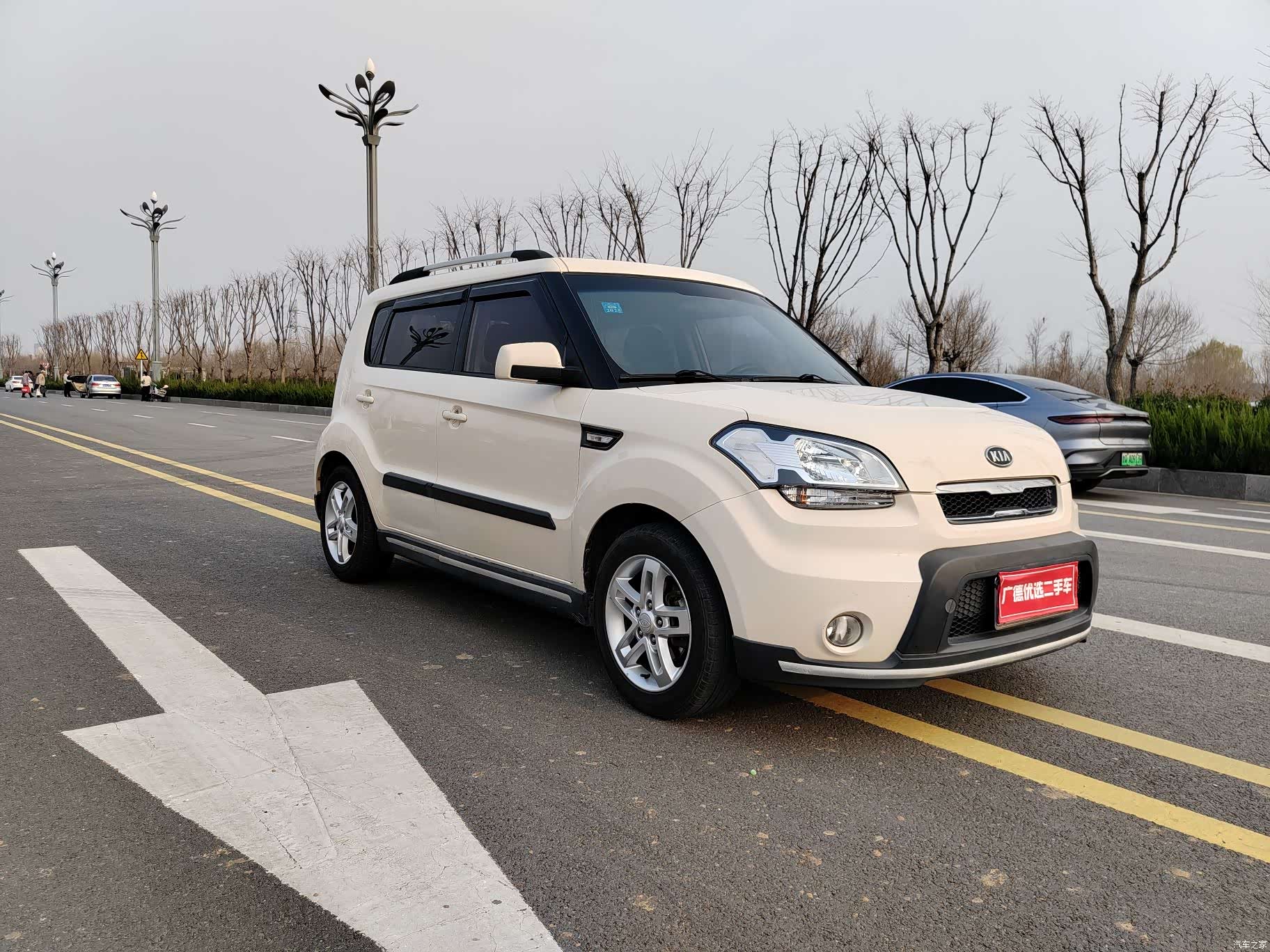 Kia GL, 2011 3