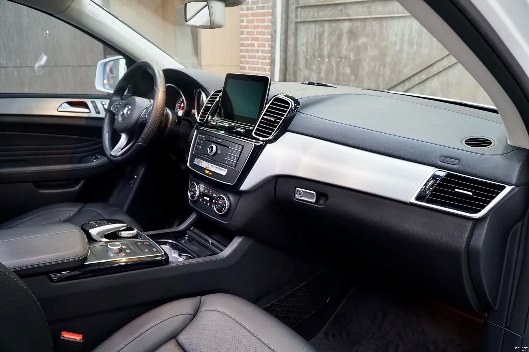 Mercedes-Benz GLE, 2017 все фото