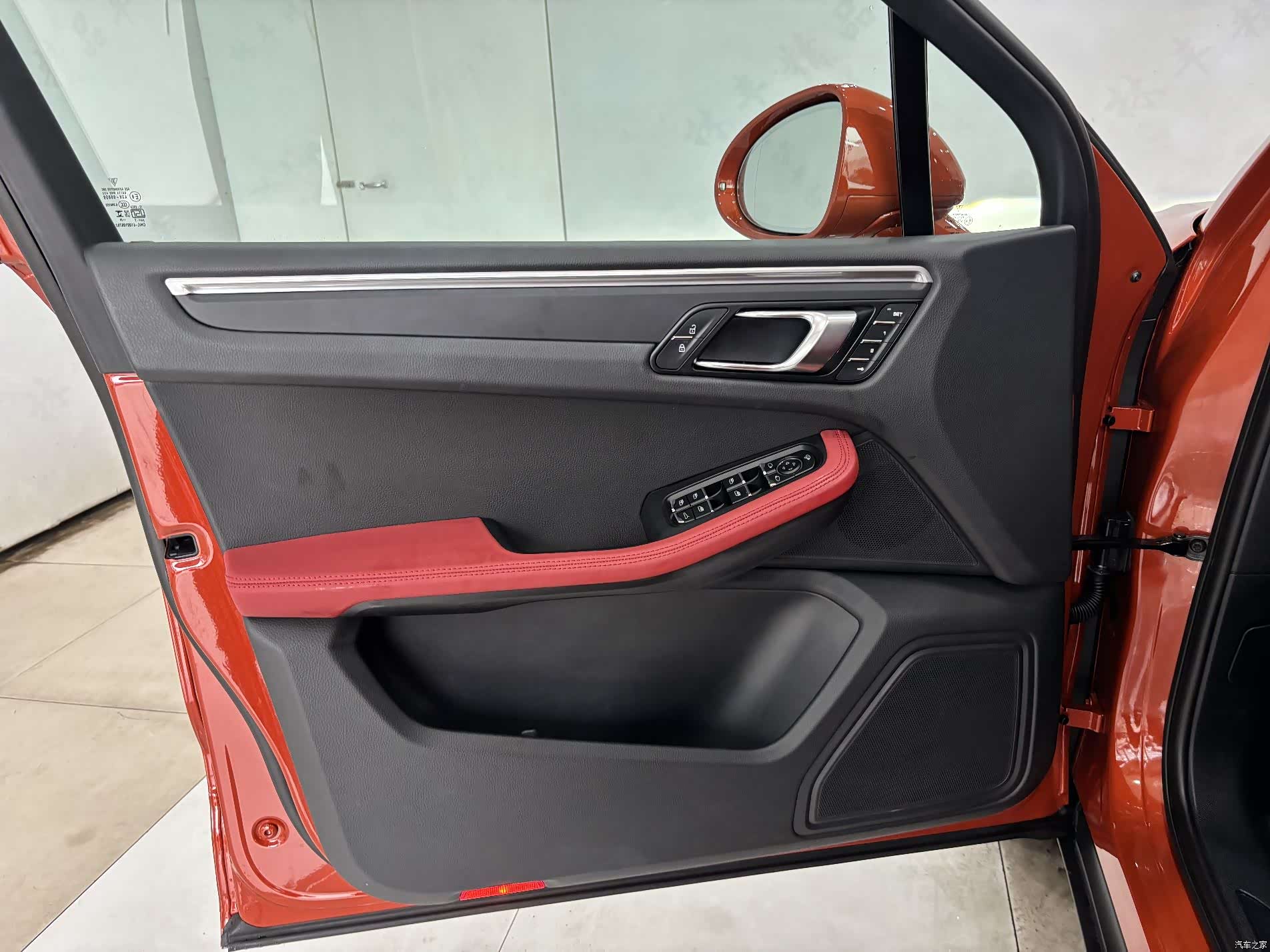 Porsche Macan, 2024 11
