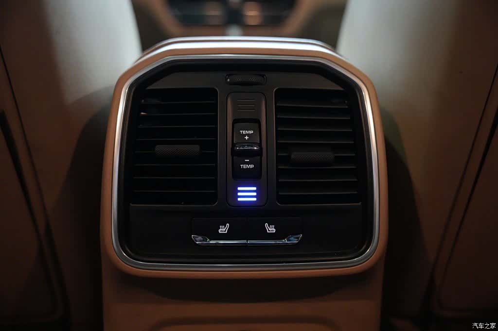 Porsche Macan, 2020 21