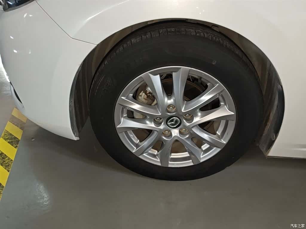 Mazda Mazda3, 2017 23