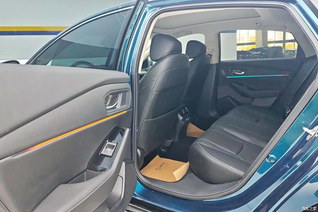 Honda Accord, 2023 11