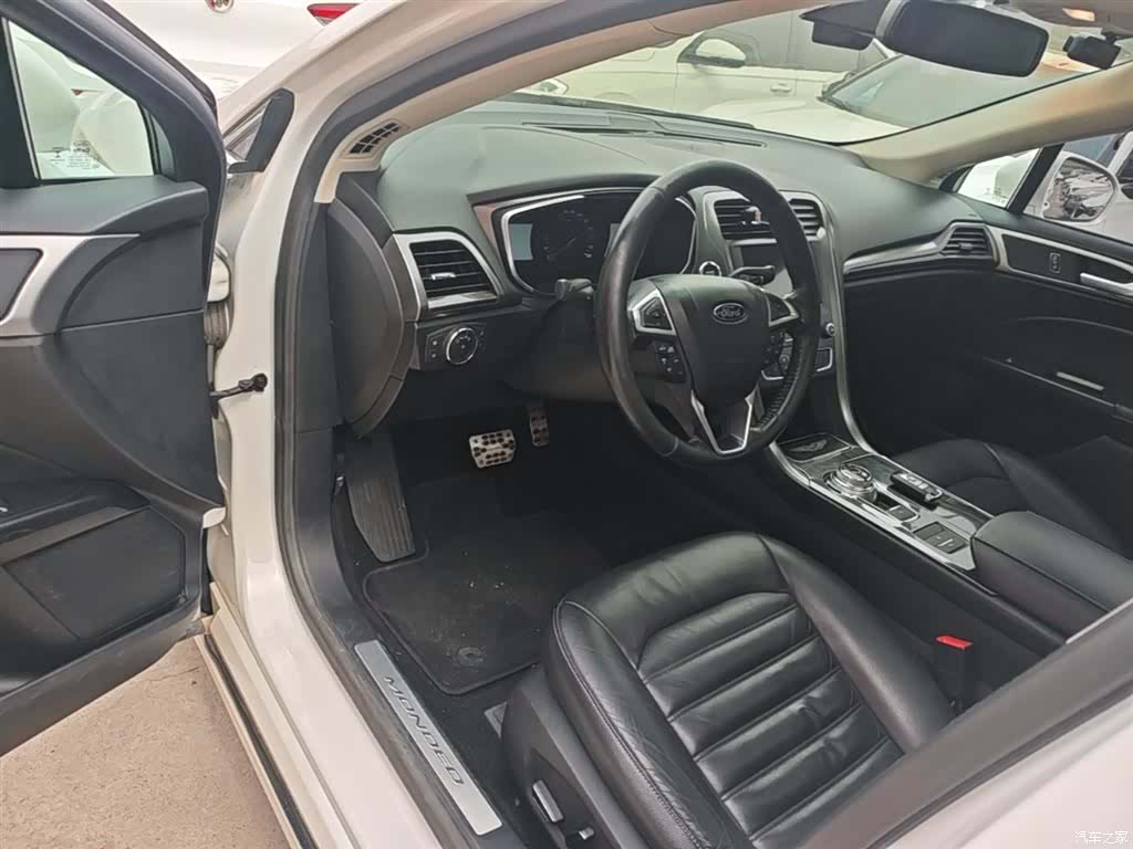 Ford Mondeo, 2017 16