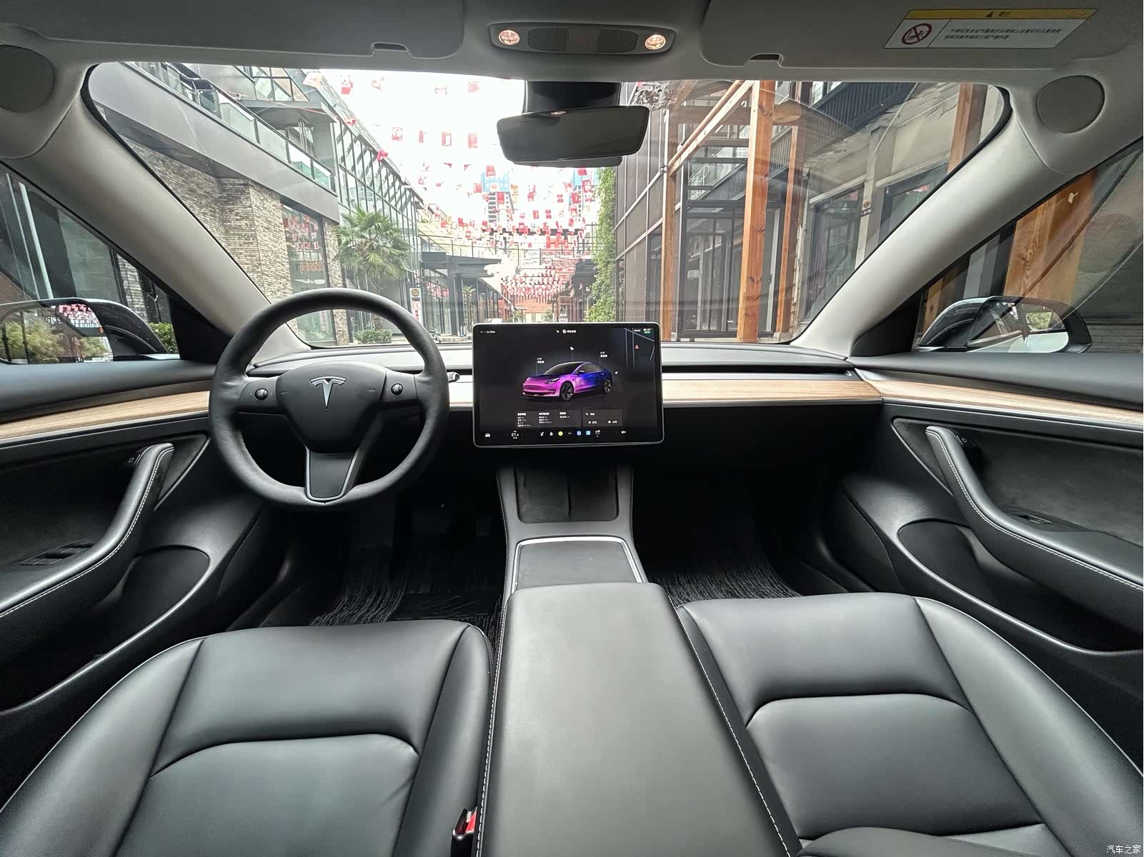 Tesla Model 3, 2023 4
