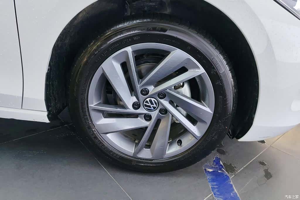 Volkswagen Lamando, 2025 6