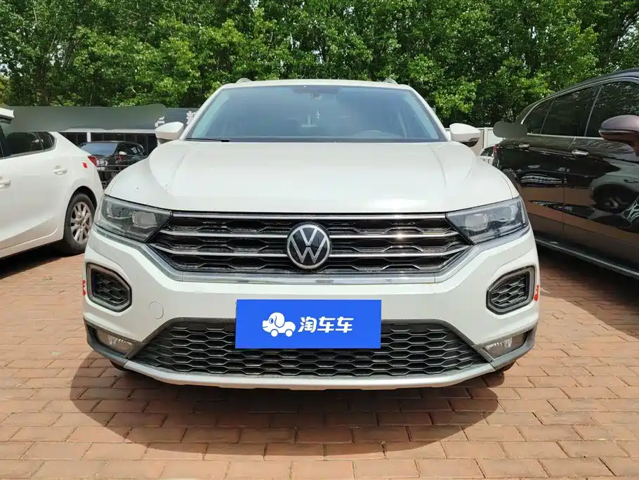 Volkswagen T-ROC exploring Songs